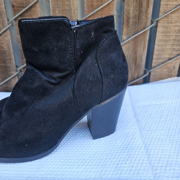 Charlotte Russe booties Women's Size 6 - Picture 9 of 16